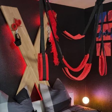 Appartamento Le Coin Des Desirs Bdsm Strasburgo Esterno foto