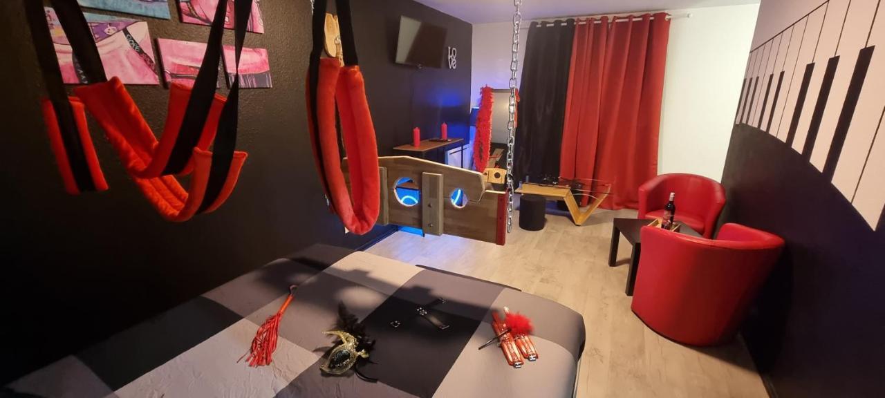 Appartamento Le Coin Des Desirs Bdsm Strasburgo Esterno foto